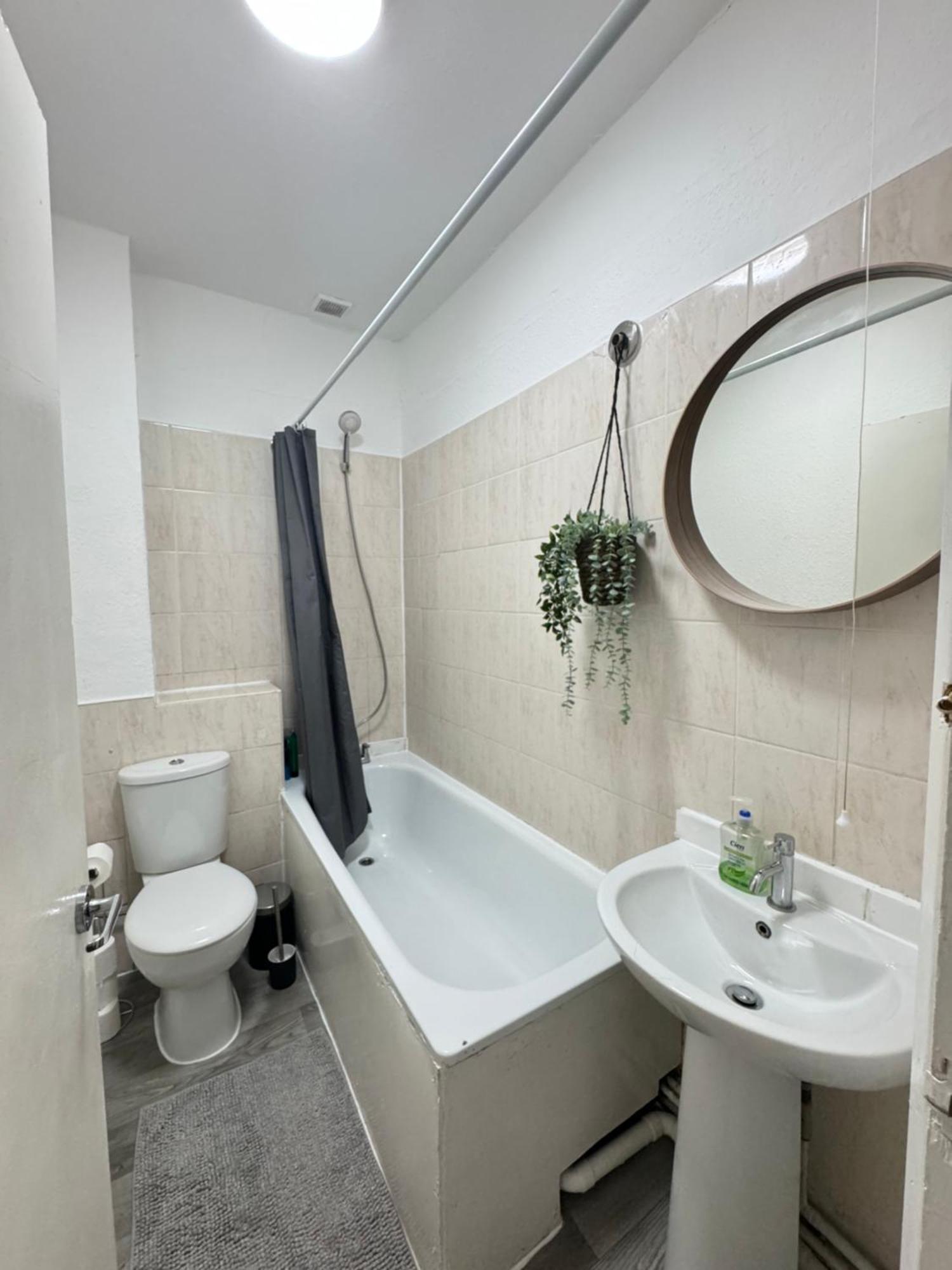 2 Bed Apt Sofa Bed Up To 6 London Kültér fotó