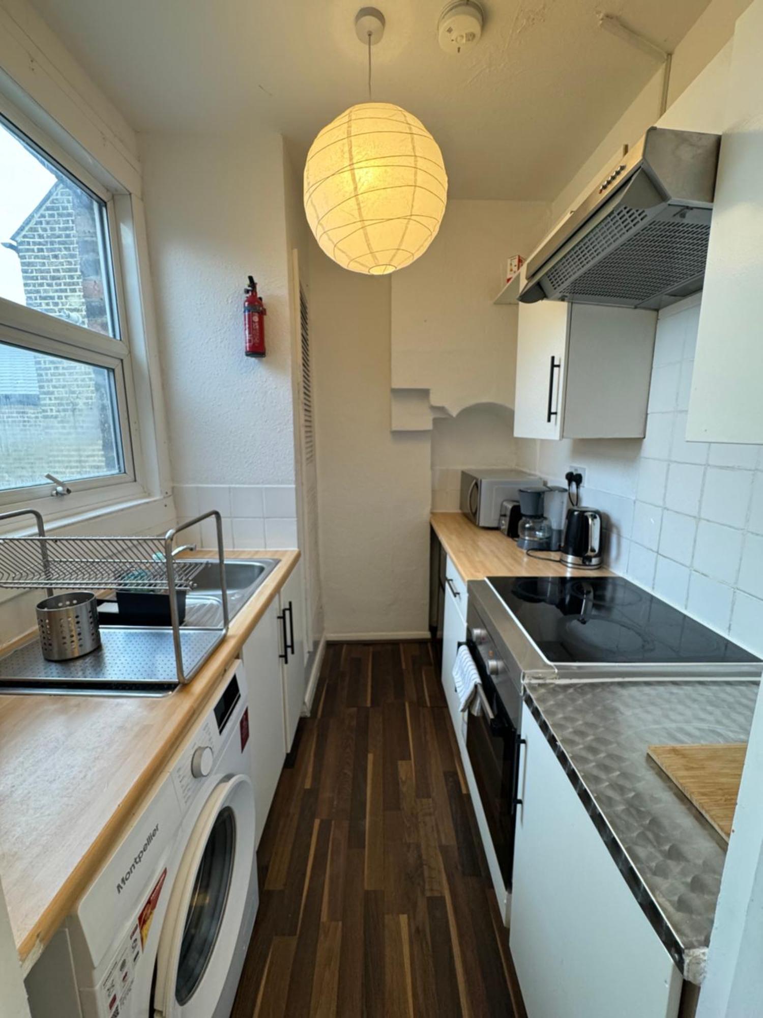 2 Bed Apt Sofa Bed Up To 6 London Kültér fotó