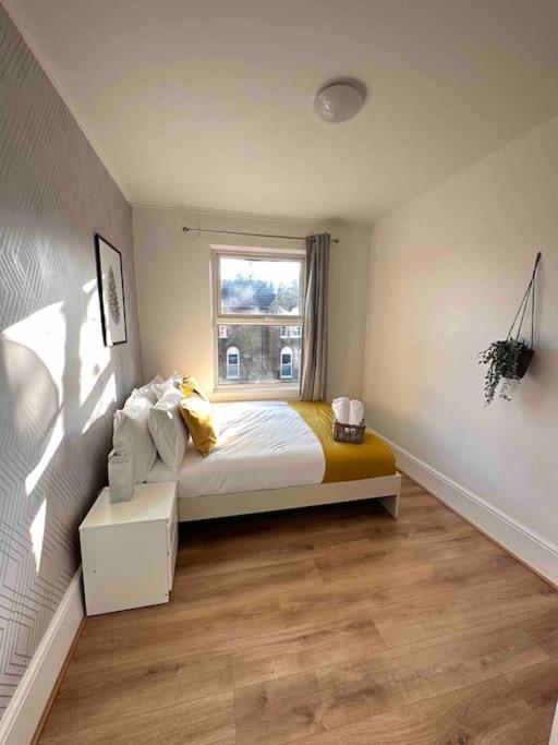 2 Bed Apt Sofa Bed Up To 6 London Kültér fotó