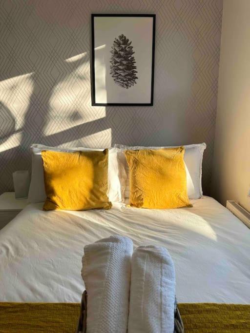 2 Bed Apt Sofa Bed Up To 6 London Kültér fotó